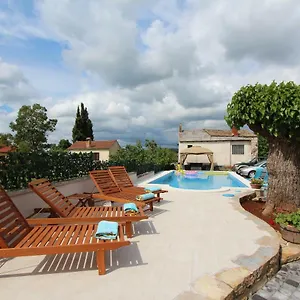 Midea 2 , Rovinj Chorwacja